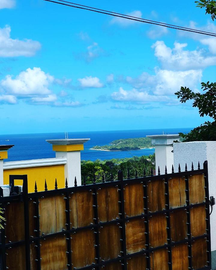 Ocean View Apartment Boscobel Exterior photo